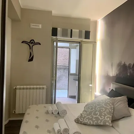 Relais Casa Via Generale Del Buono 13 *